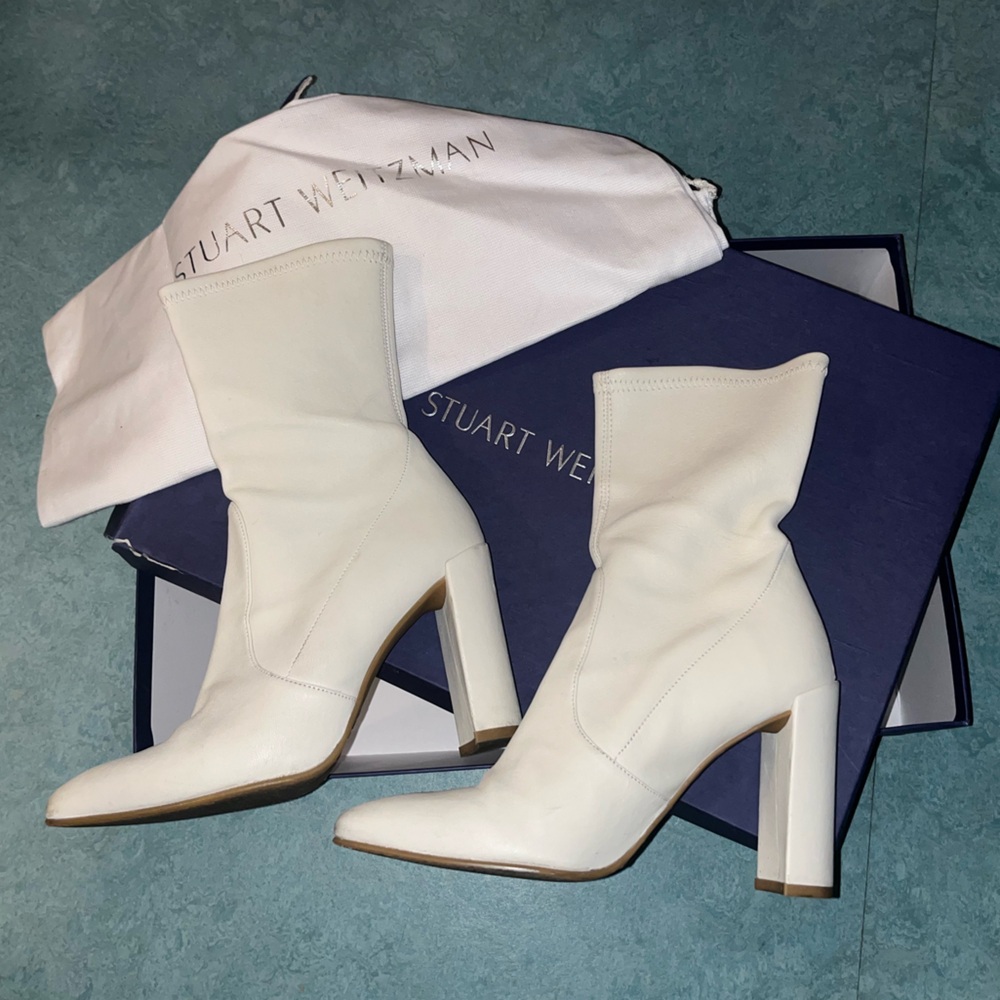 Stuart Weitzman Leather Stretch Boot